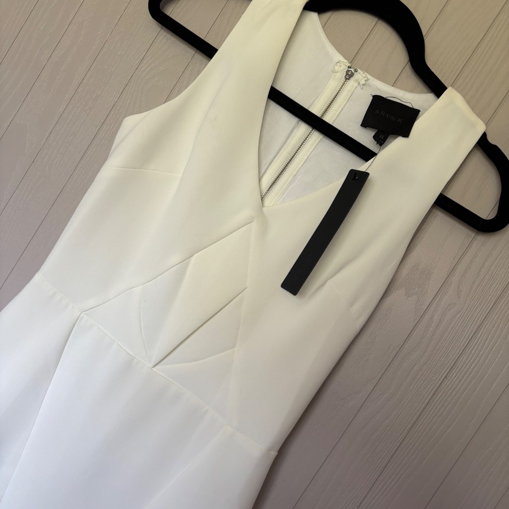 Aryn K Boutique White Bridal Geometric Fit and Flare Dress Size XS - Picture 5 of 14